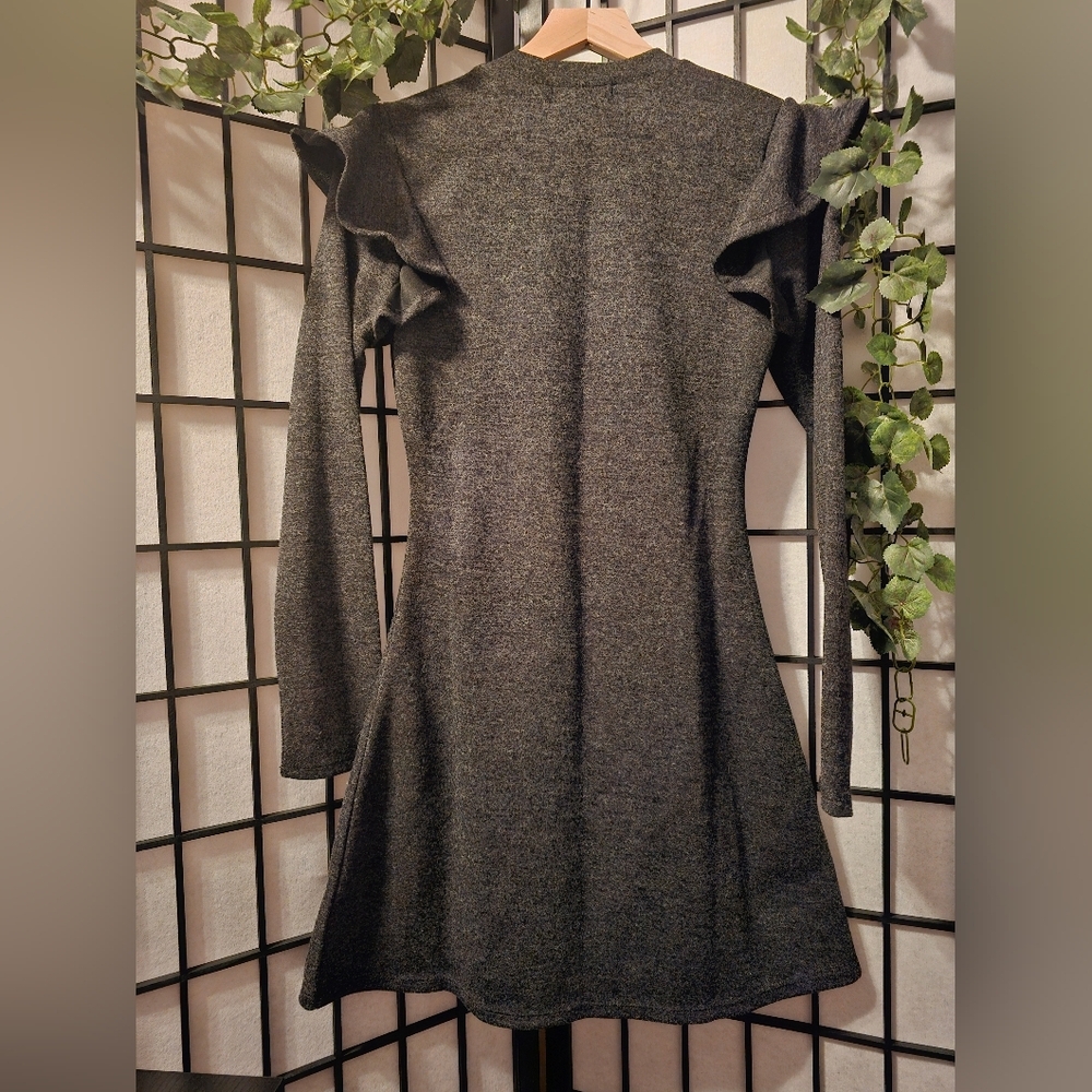 NWT Free Generation Charcoal Gray Flounce Dress Size Small‎